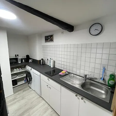 Ferienwohnung-goldener Winkel 아파트 *